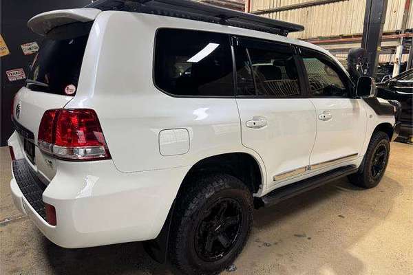 2010 Toyota Landcruiser Sahara VDJ200R
