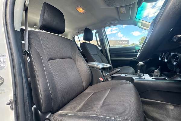 2020 Toyota Hilux SR GUN126R 4X4