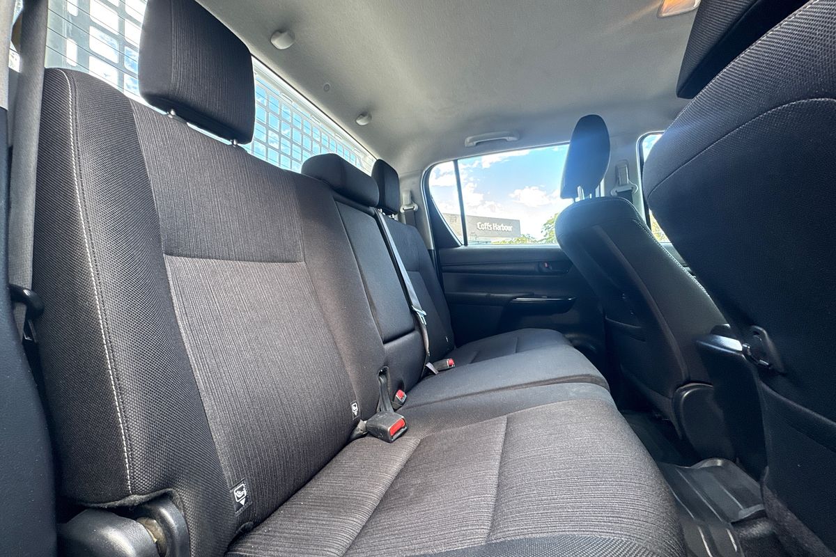 2020 Toyota Hilux SR GUN126R 4X4