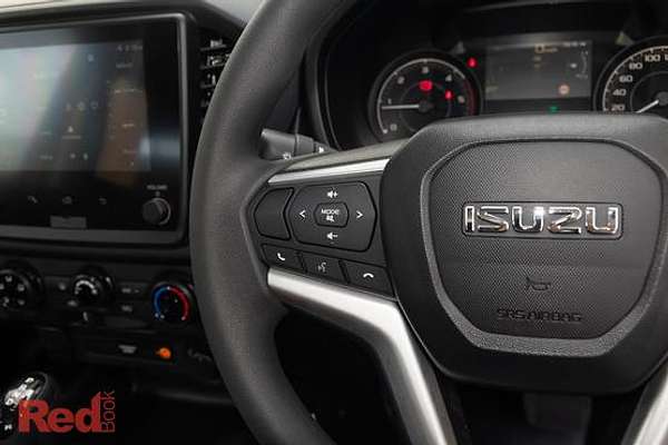 2025 Isuzu D-MAX SX 4X4