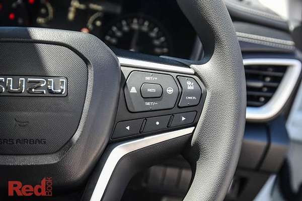 2025 Isuzu MU-X LS-M