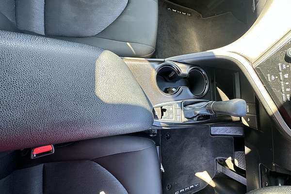 2021 Toyota Camry Ascent AXVH70R