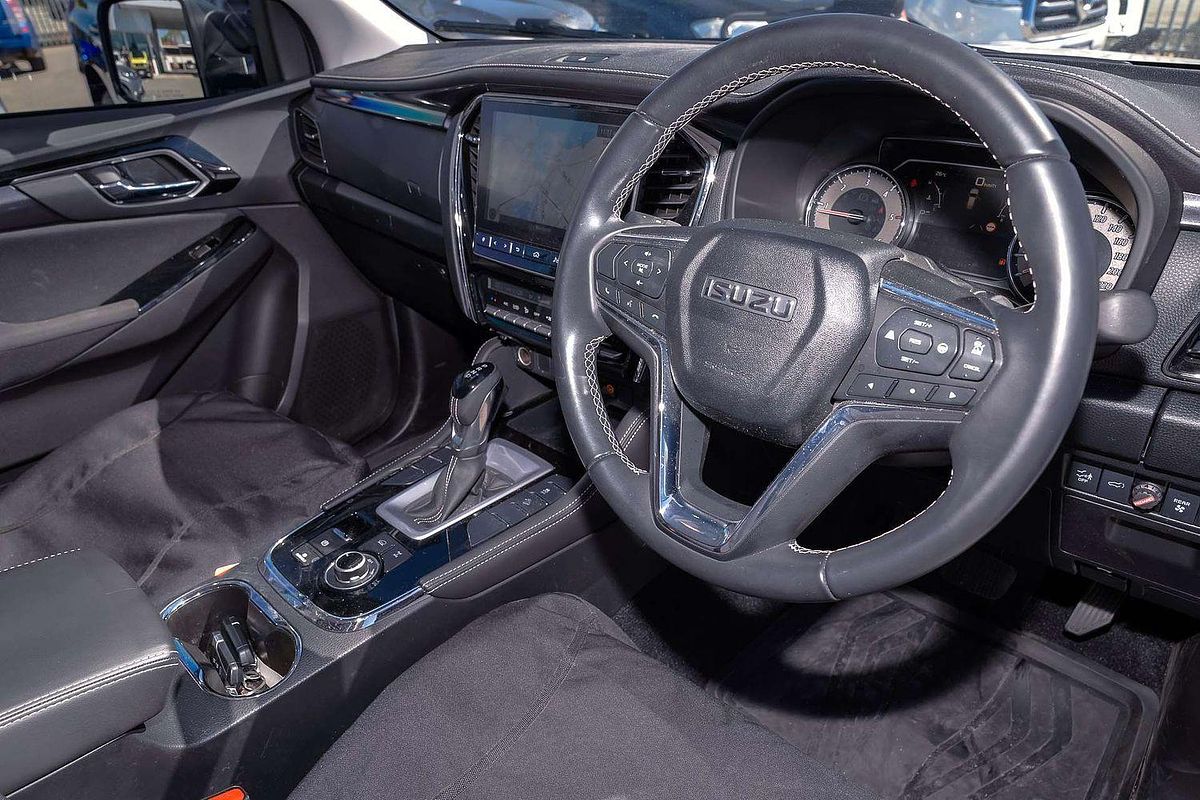 2023 Isuzu MU-X LS-U
