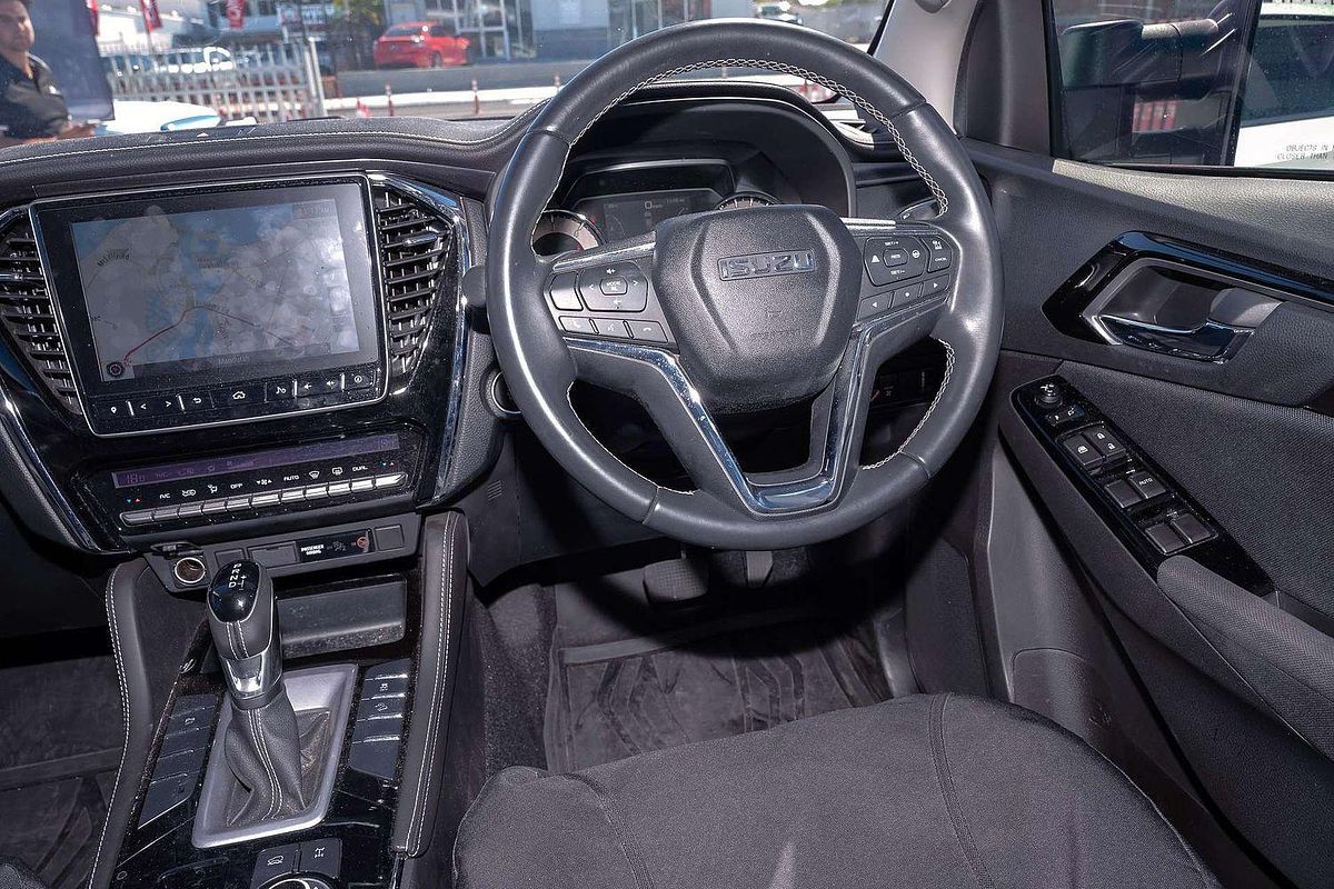 2023 Isuzu MU-X LS-U