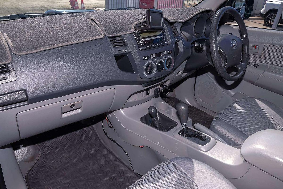 2011 Toyota Hilux SR KUN26R 4X4