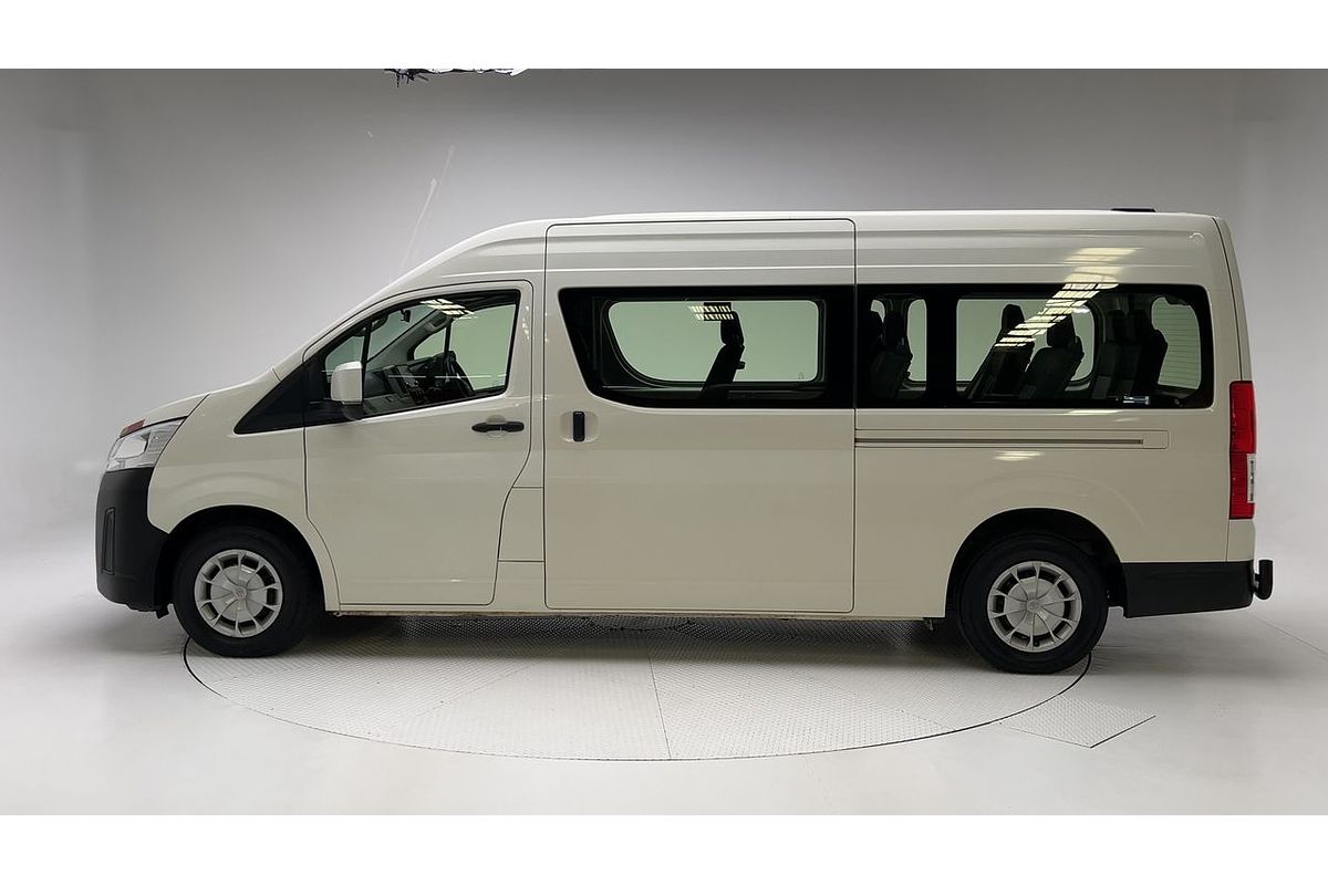 2022 Toyota Hiace Commuter GDH322R