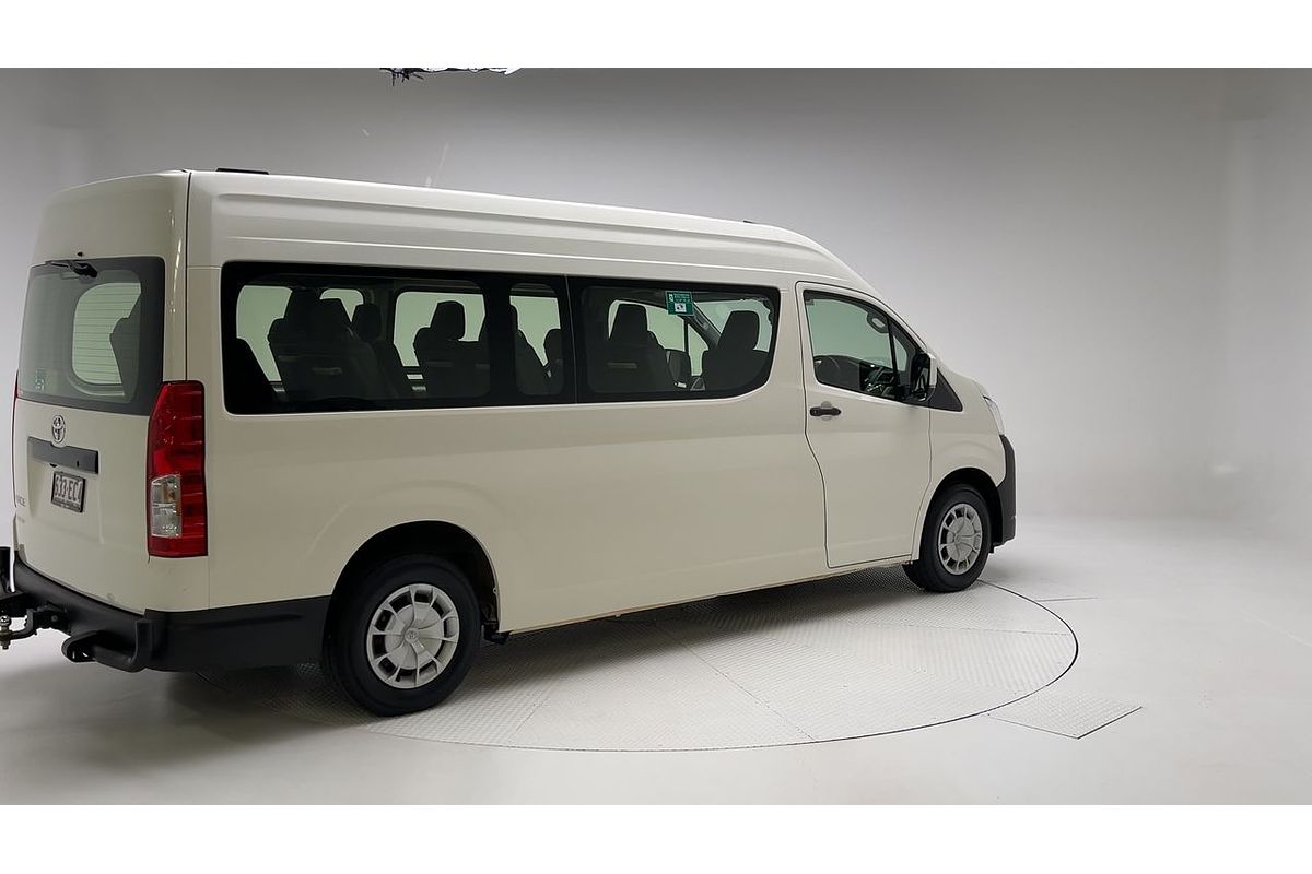 2022 Toyota Hiace Commuter GDH322R