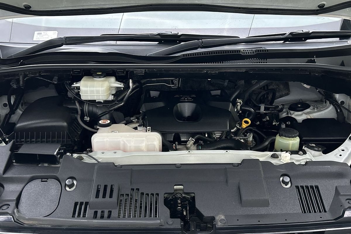 2022 Toyota Hiace Commuter GDH322R