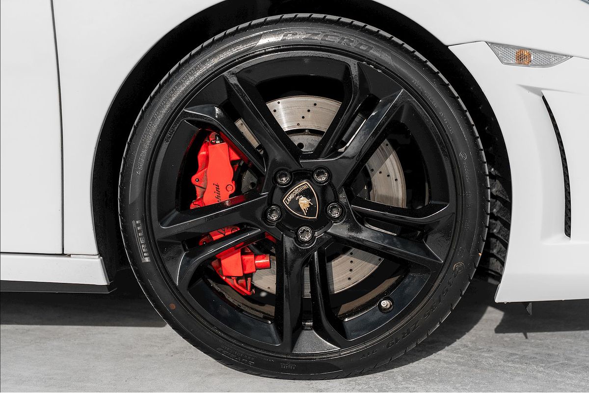 2011 Lamborghini Gallardo LP550-2 L140