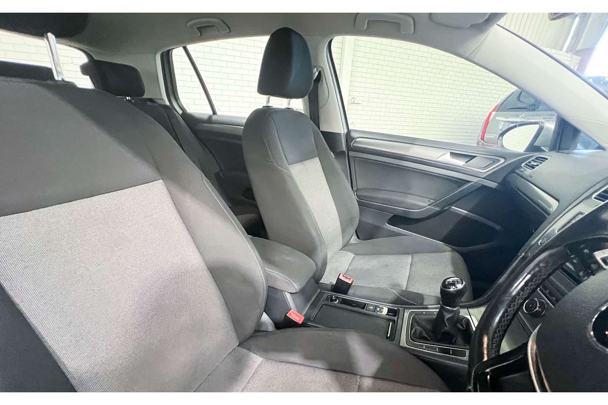 2015 Volkswagen Golf 90TSI 7