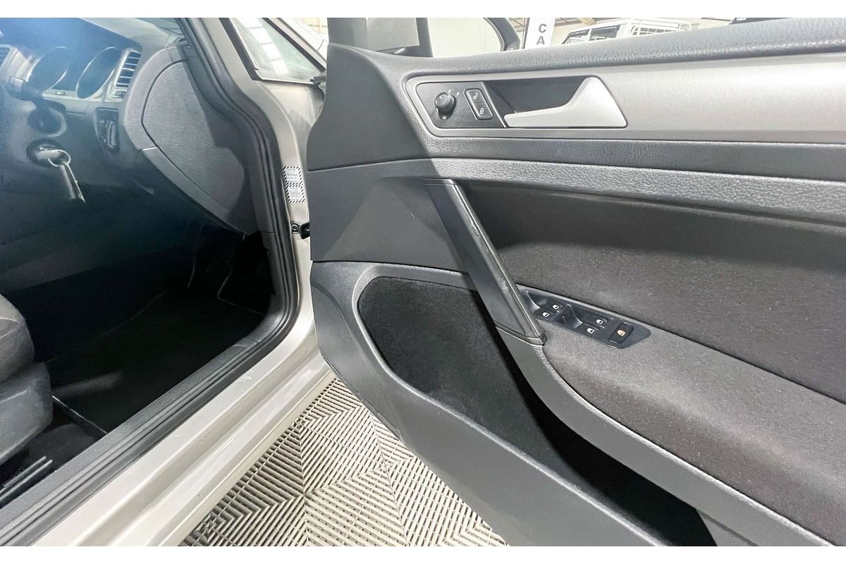 2015 Volkswagen Golf 90TSI 7