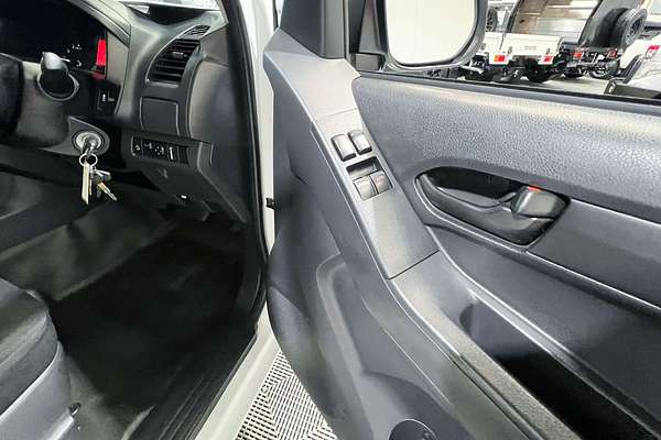 2019 Isuzu D-MAX SX High Ride Rear Wheel Drive