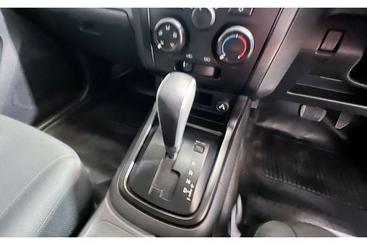 2019 Isuzu D-MAX SX High Ride Rear Wheel Drive