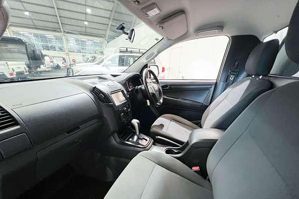 2019 Isuzu D-MAX SX High Ride Rear Wheel Drive