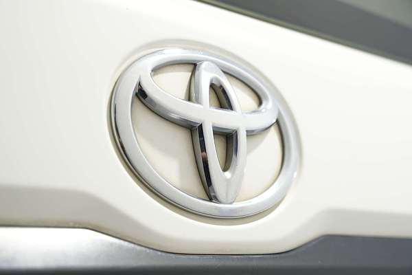2020 Toyota Hiace GDH300R LWB