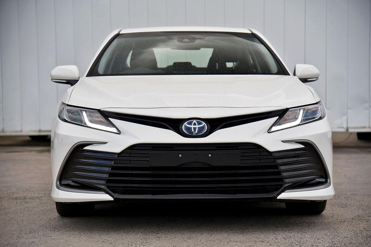2024 Toyota Camry Ascent AXVH70R