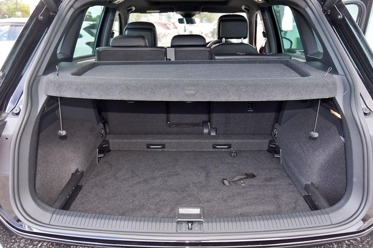 2021 Volkswagen Tiguan 162TSI R-Line 5N