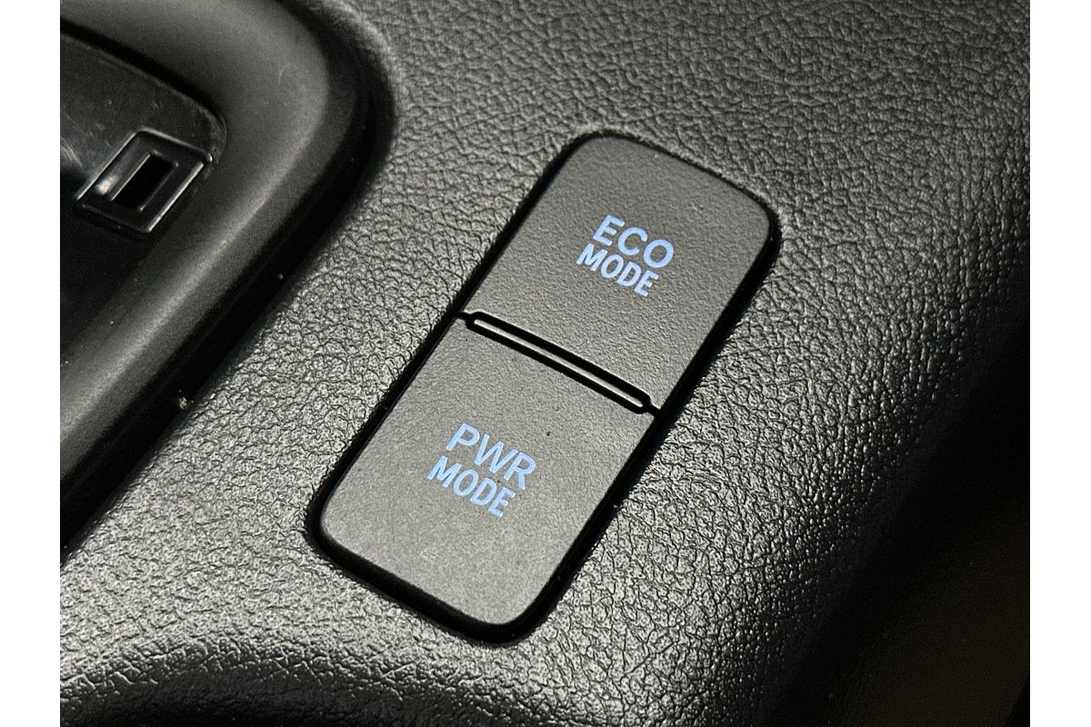 2020 Toyota Hilux SR GUN126R 4X4