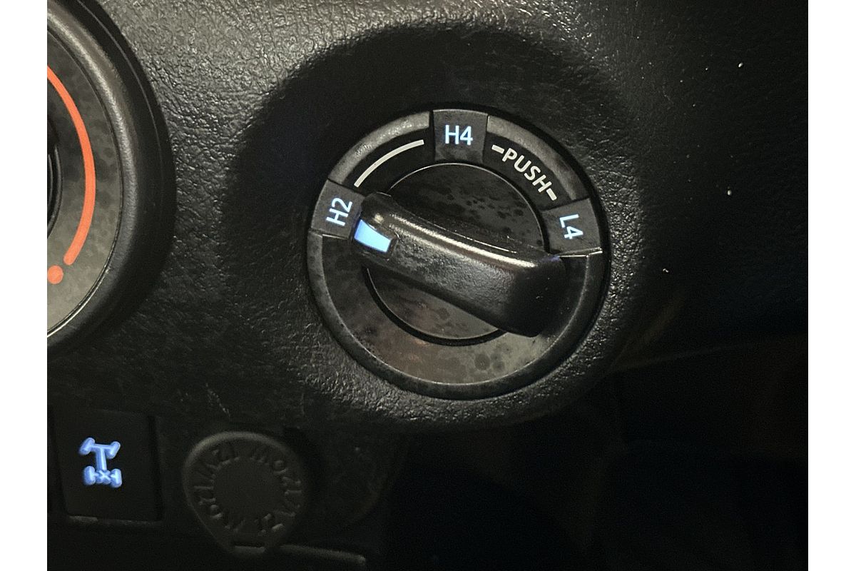 2020 Toyota Hilux SR GUN126R 4X4