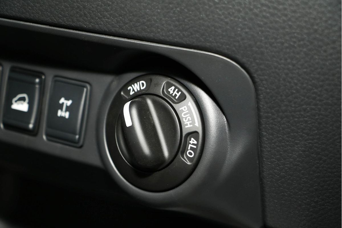 2024 Nissan Navara PRO-4X Warrior D23 4X4