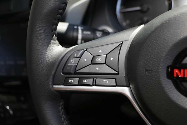 2024 Nissan Navara PRO-4X Warrior D23 4X4