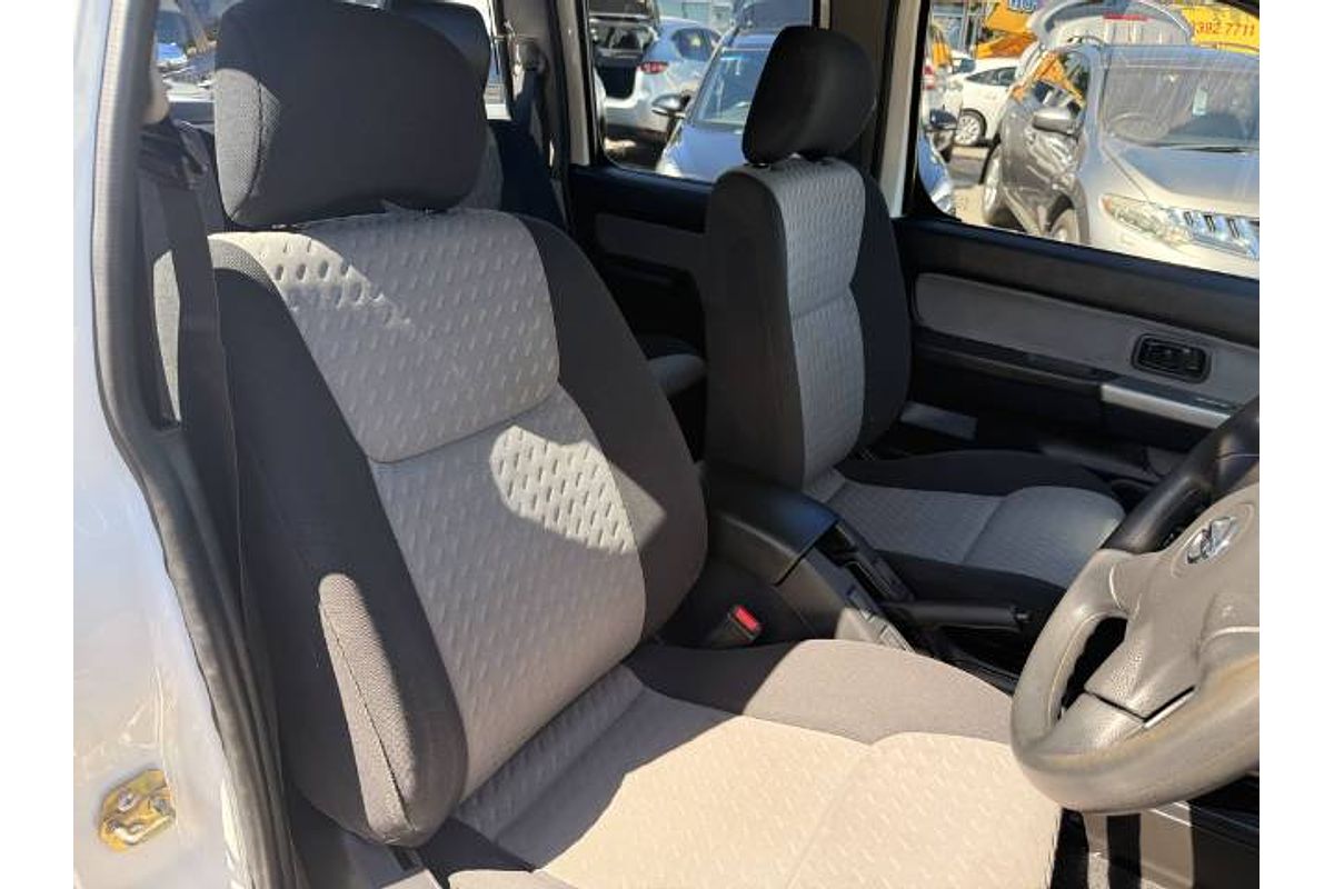 2012 Nissan Navara ST-R Special Edition D22 4X4