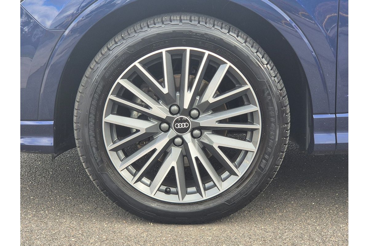 2021 Audi Q3 35 TFSI S line F3