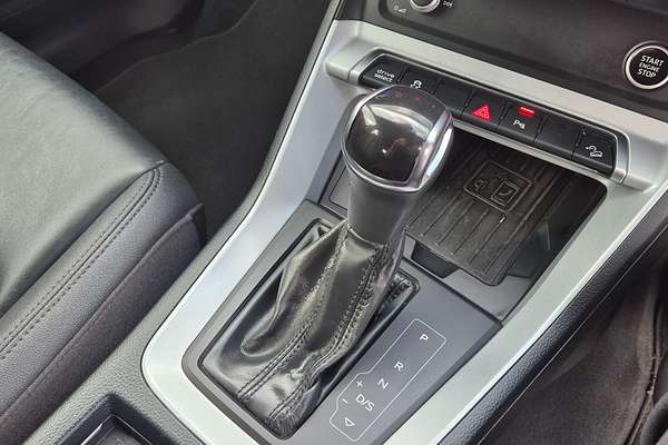 2021 Audi Q3 35 TFSI S line F3