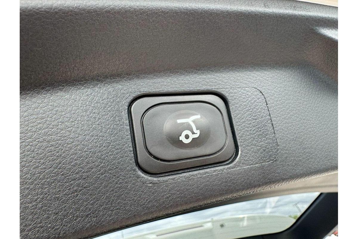 2024 Ford Everest Sport
