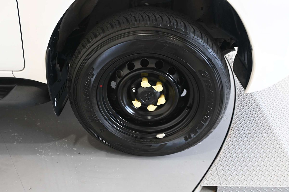 2021 Toyota Hilux SR GUN126R 4X4