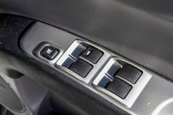 2013 Mitsubishi Triton GLX-R MN