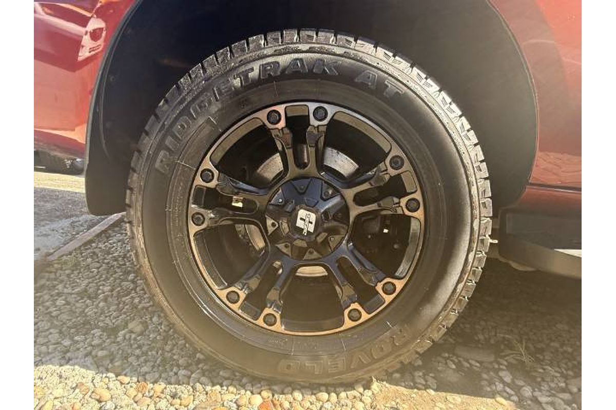 2015 Ford Everest Titanium UA