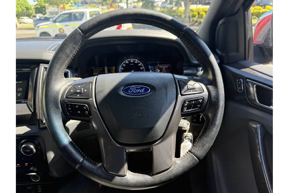 2015 Ford Everest Titanium UA