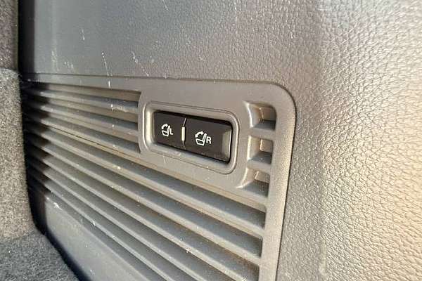 2015 Ford Everest Titanium UA