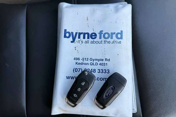 2015 Ford Everest Titanium UA