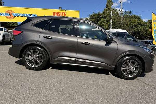 2021 Ford Escape ST-Line ZH