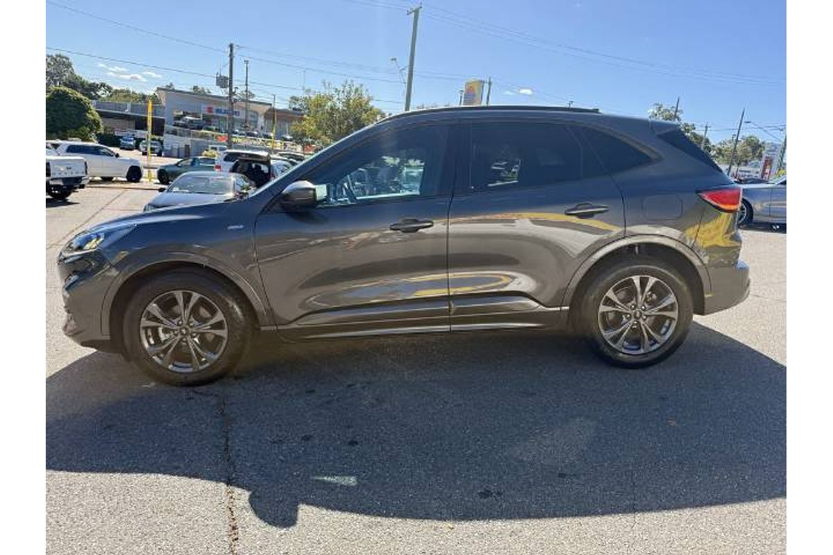 2021 Ford Escape ST-Line ZH