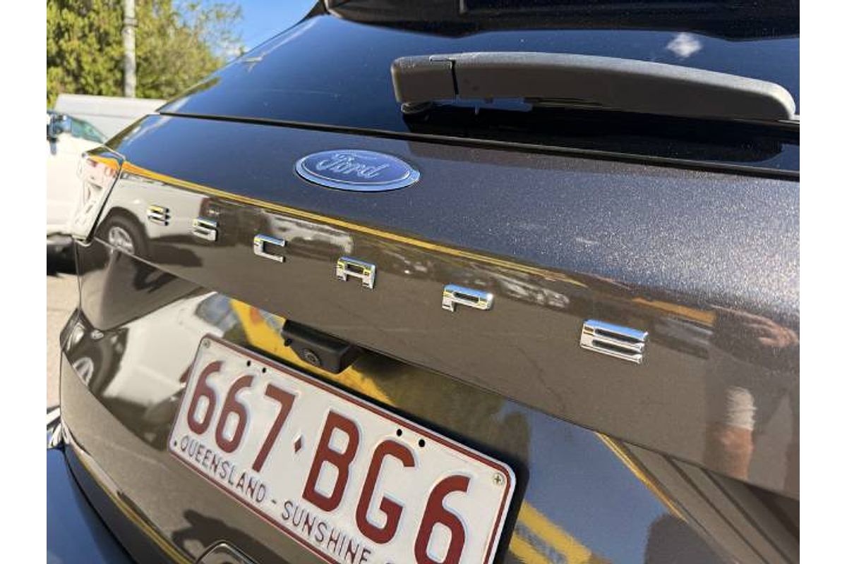 2021 Ford Escape ST-Line ZH