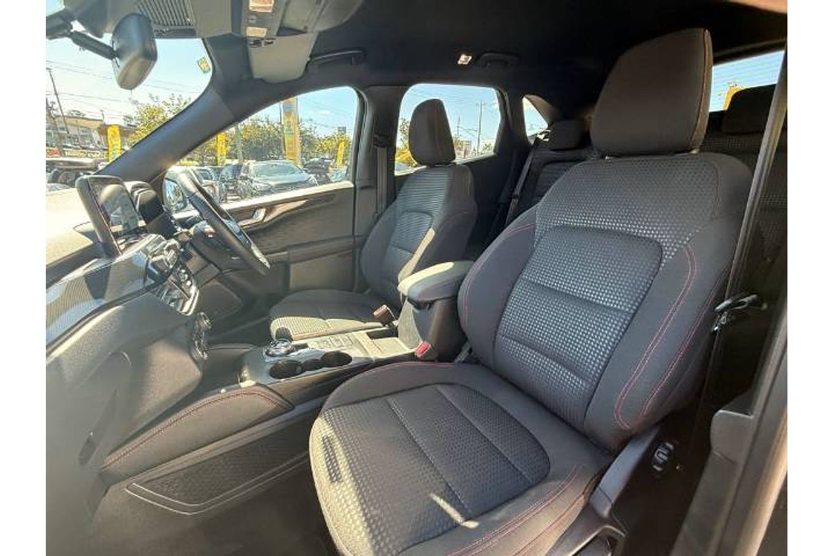 2021 Ford Escape ST-Line ZH