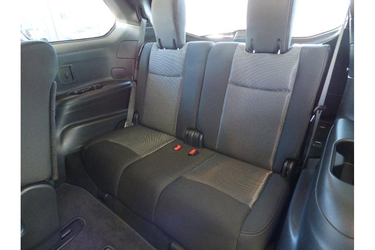 2019 Nissan Pathfinder ST R52 Series III