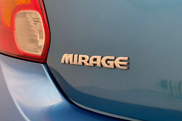 2021 Mitsubishi Mirage ES LB