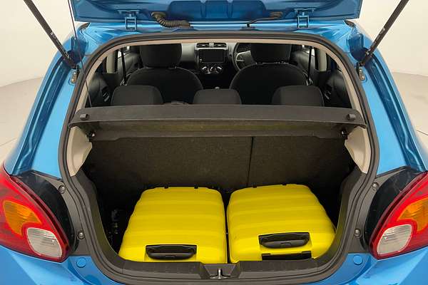 2021 Mitsubishi Mirage ES LB