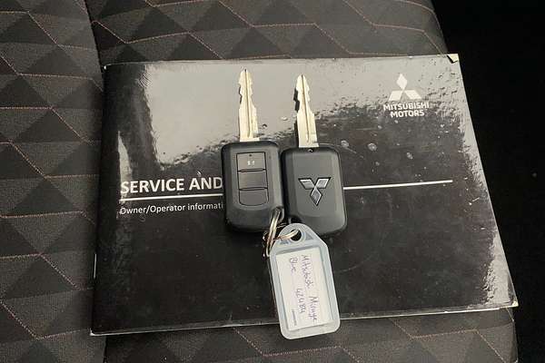 2021 Mitsubishi Mirage ES LB