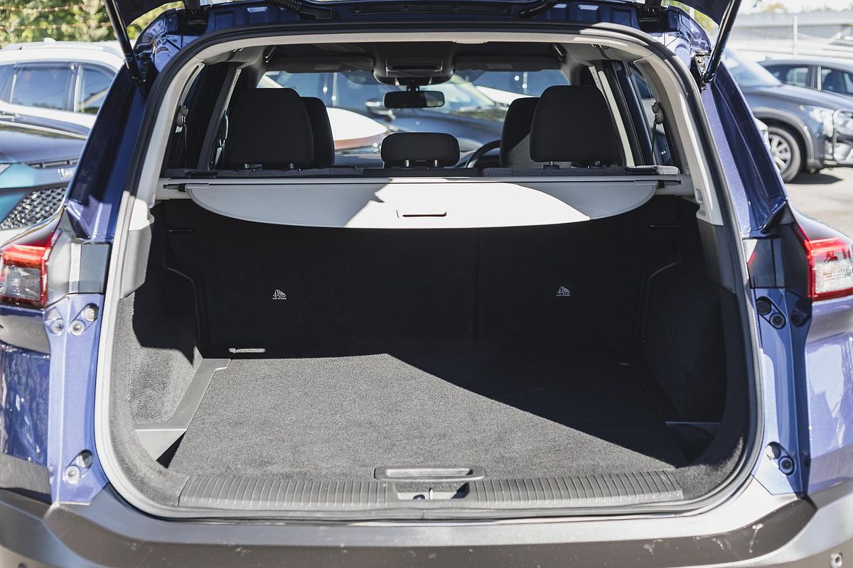 2023 Nissan X-TRAIL ST T33