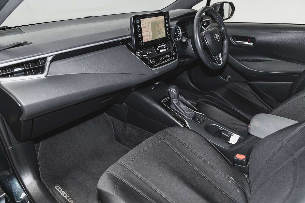 2019 Toyota Corolla SX Hybrid ZWE211R