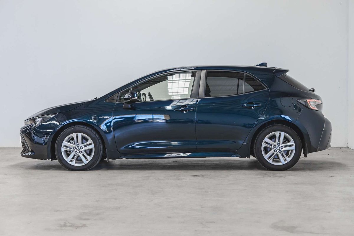 2019 Toyota Corolla SX Hybrid ZWE211R