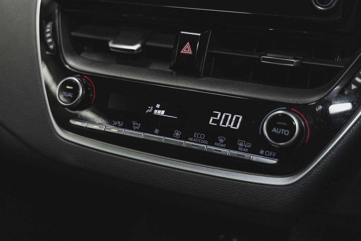 2019 Toyota Corolla SX Hybrid ZWE211R
