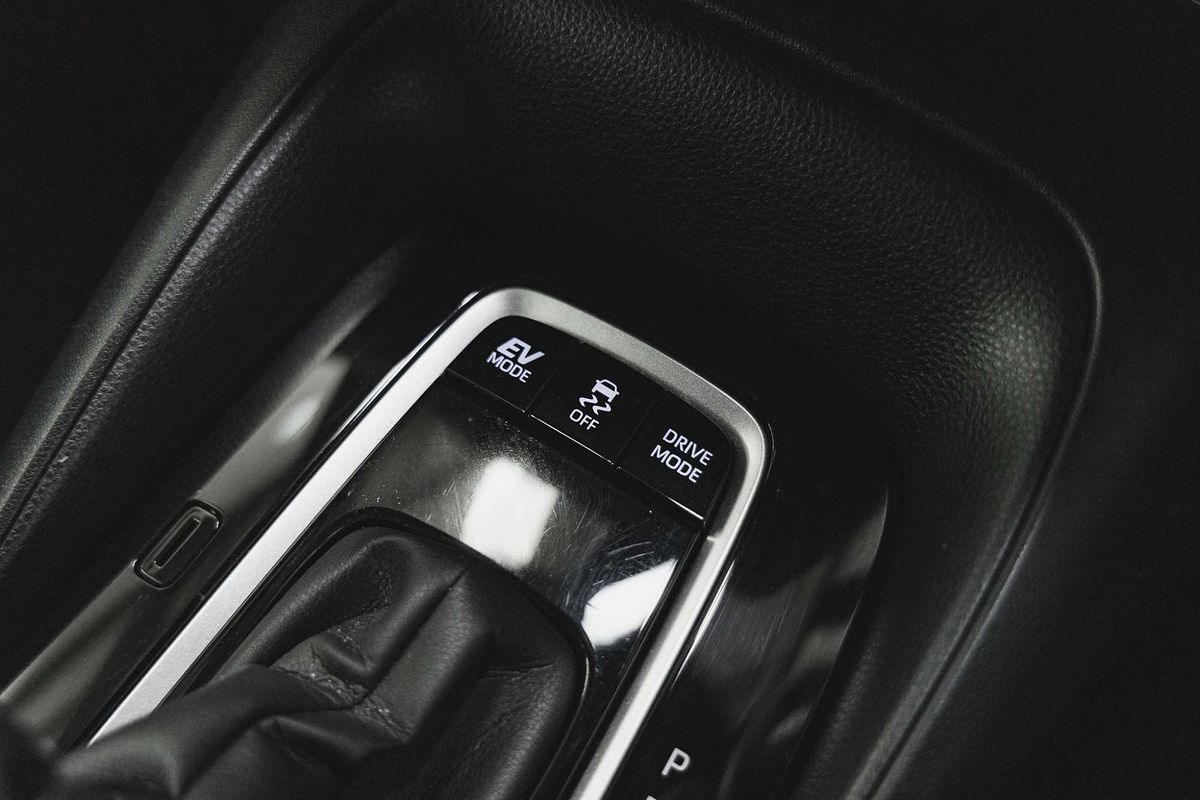 2019 Toyota Corolla SX Hybrid ZWE211R