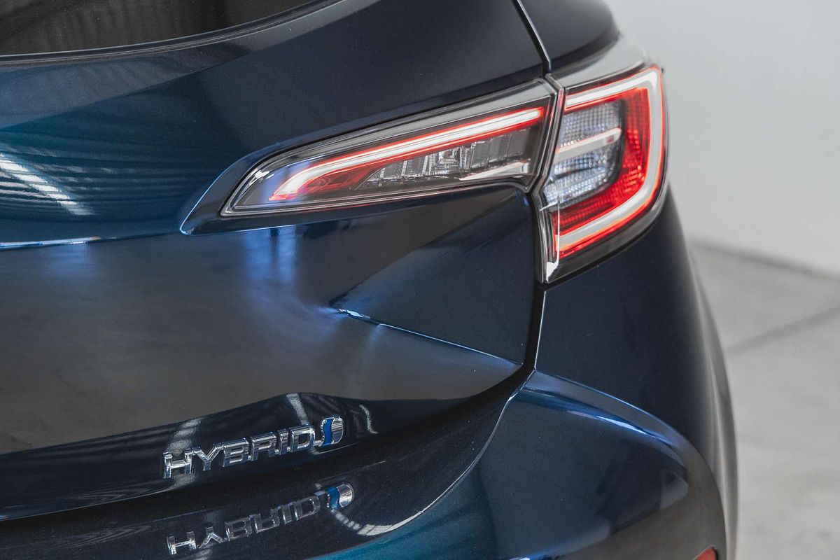 2019 Toyota Corolla SX Hybrid ZWE211R