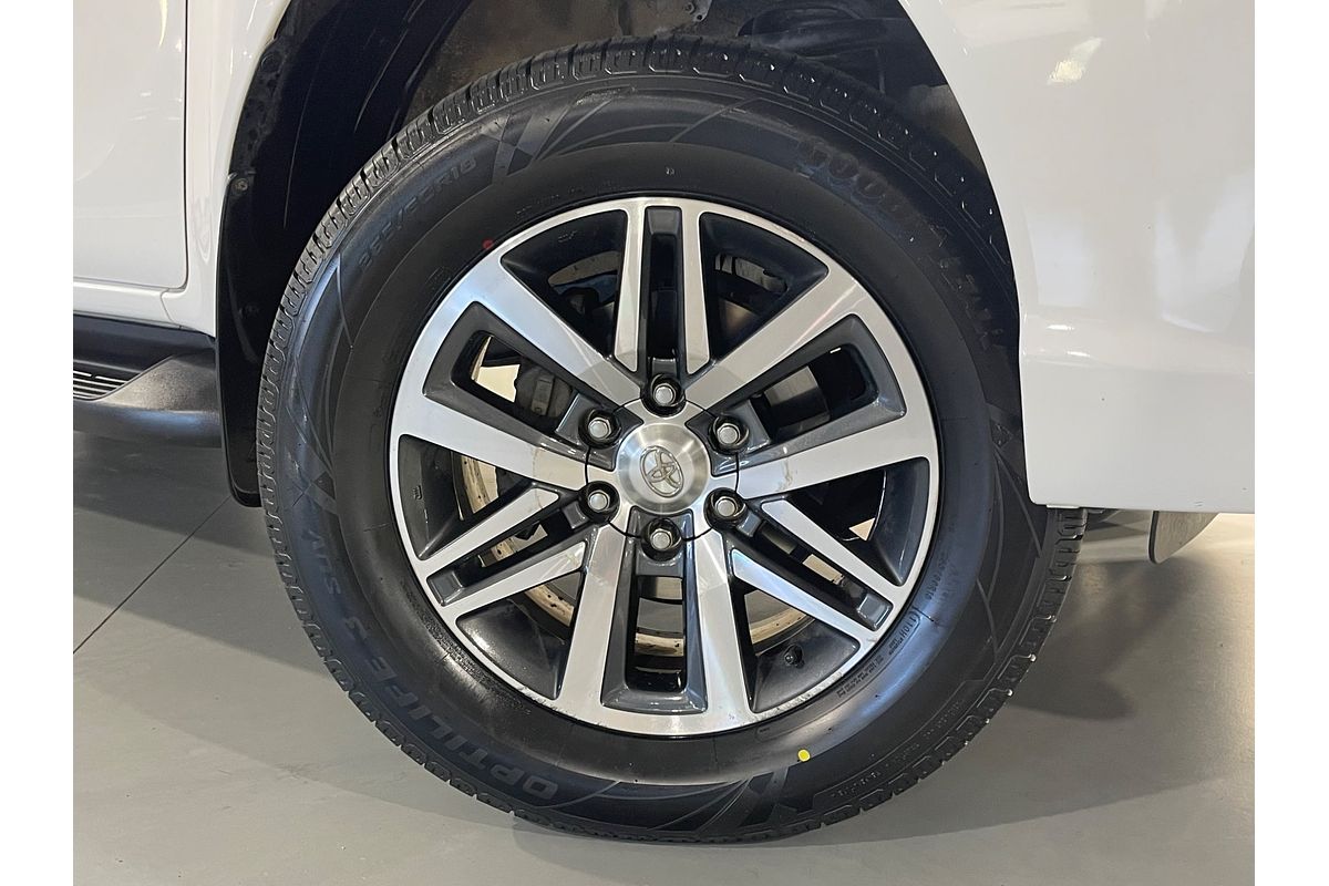 2020 Toyota Hilux SR5 GUN126R 4X4